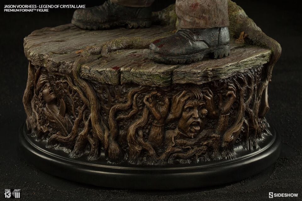 JASON VOORHEES - LEGEND OF CRYSTAL LAKE Premium Format™ Figure by Sideshow Collectibles