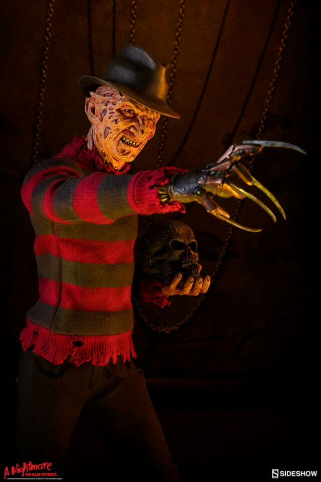 FREDDY KRUEGER Premium Format™ Figure by Sideshow Collectibles