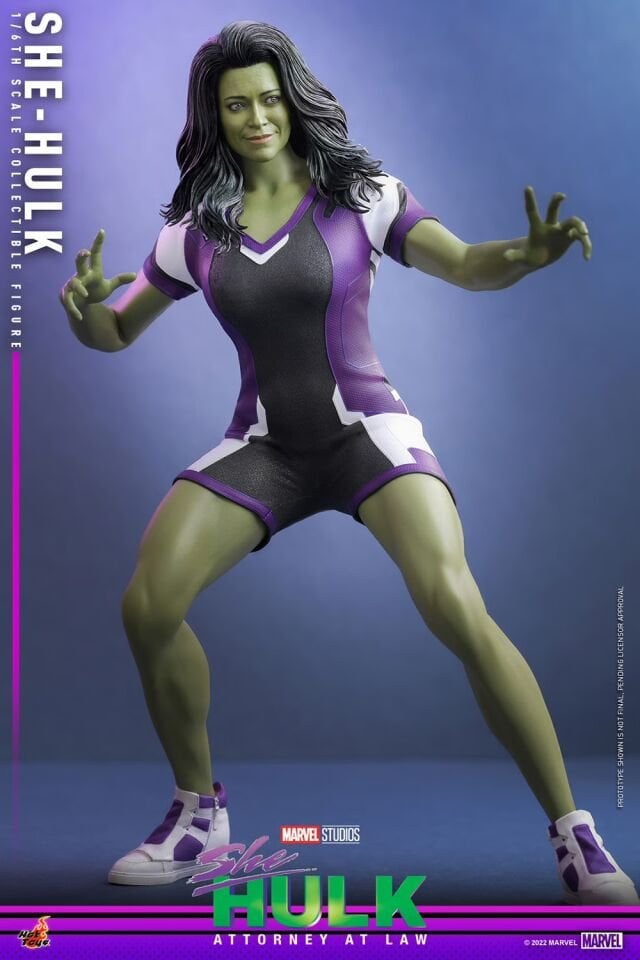 SHE-HULK Sixth Scale Figure by Hot Toys