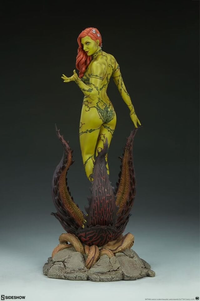 POISON IVY Premium Format™ Figure by Sideshow Collectibles