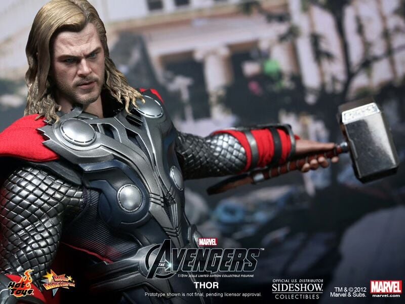 THOR Sixth Scale Figure by Hot Toys