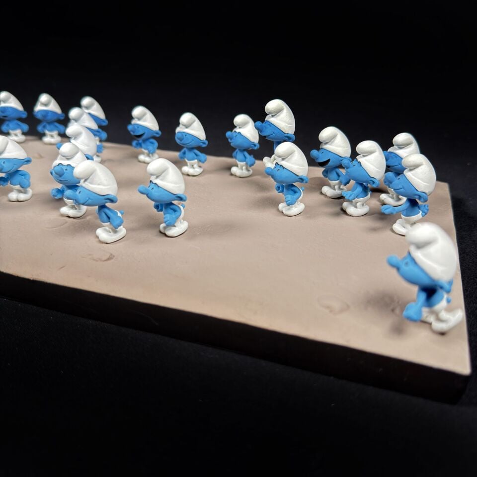 Le socle et les Schtroumpfs