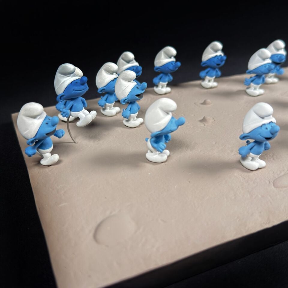 Le socle et les Schtroumpfs