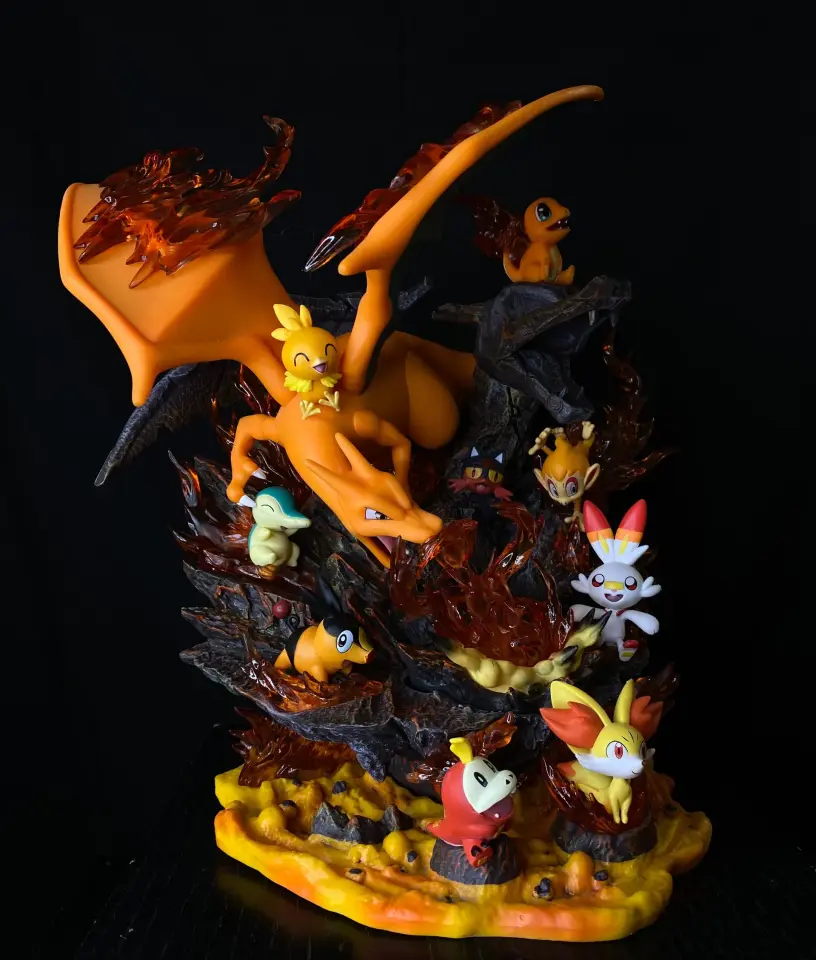 Pokemon Charizard Valcona Pokemon Fire Family Statue