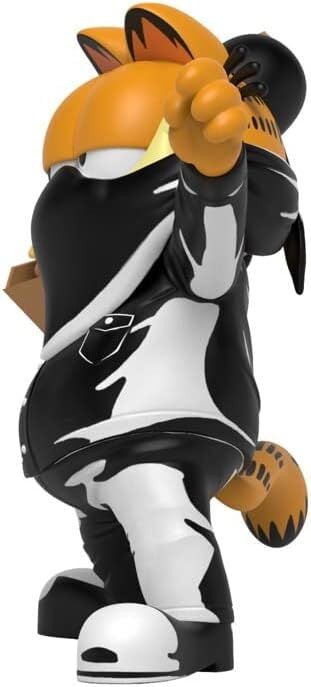 Garfield Lasagna Bomber by Ndikol