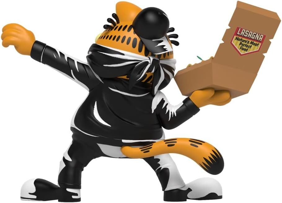 Garfield Lasagna Bomber by Ndikol