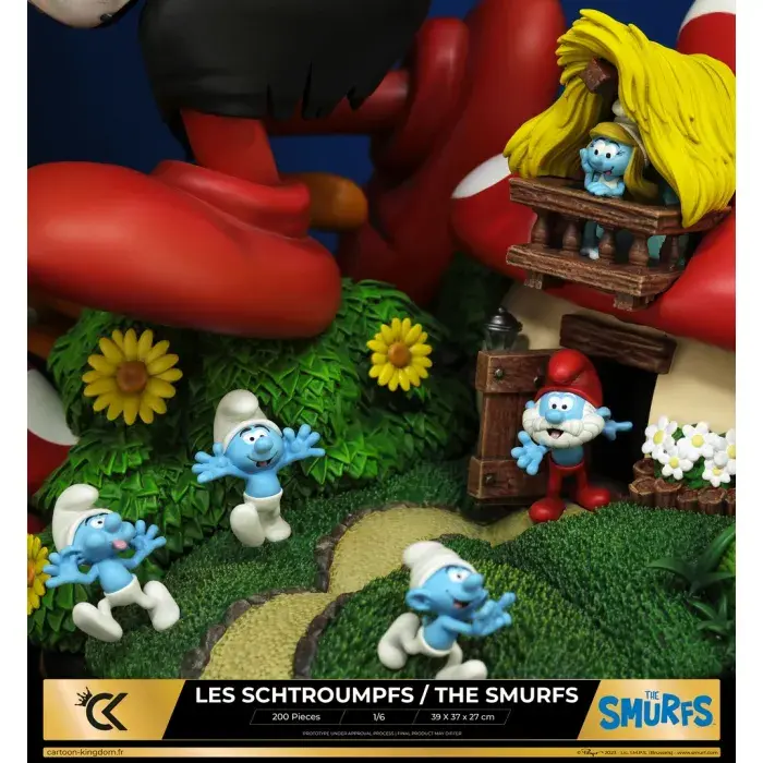 Gargamel chases The Smurfs 1/6 Collectible Figurine