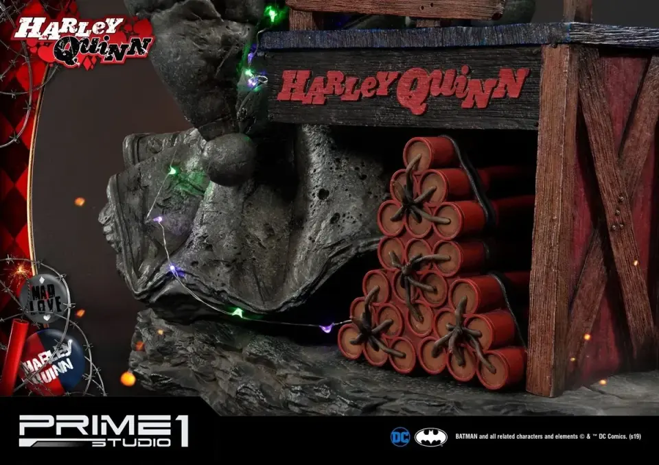 DC Comics: Suicide Squad - Harley Quinn Statue with LED light