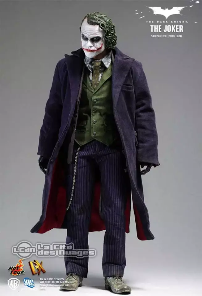 Batman The Dark Knight Collectible Action Figure of the Joker, 1/6 scale size