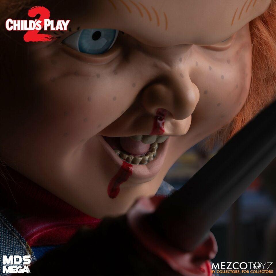 CHILD'S PLAY 2 MENACING CHUCKY 15'' Mega scale Talking figure MEZCO