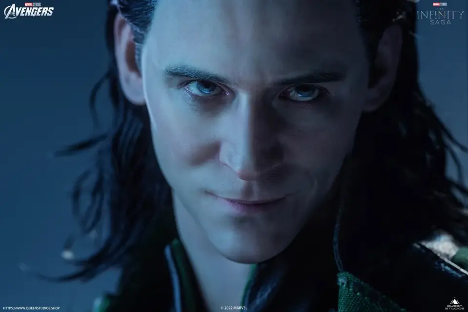 Queen Studios 1/4 Scale Statue Avengers - Loki