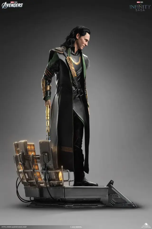 Queen Studios 1/4 Scale Statue Avengers - Loki