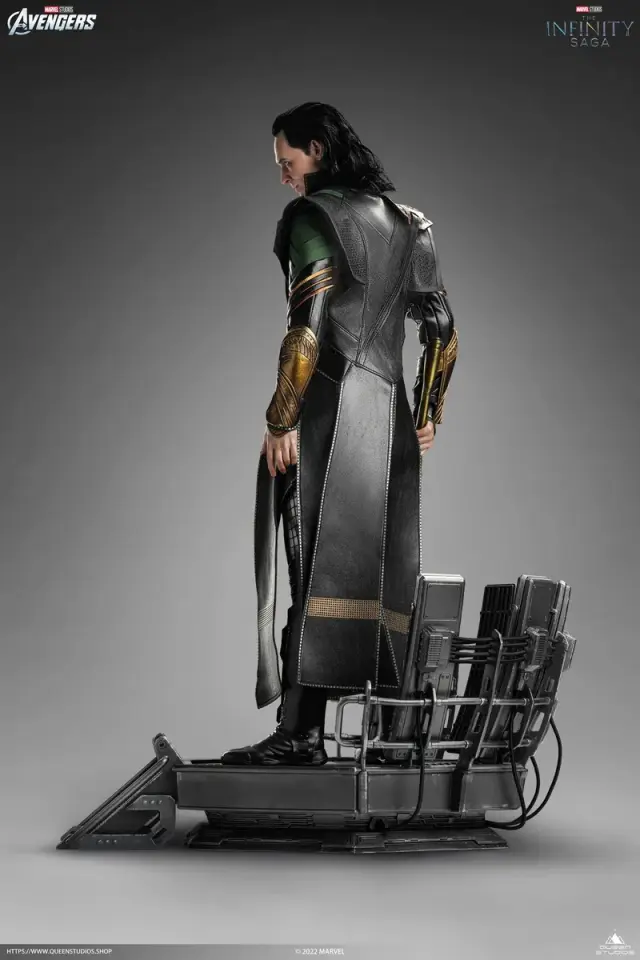 Queen Studios 1/4 Scale Statue Avengers - Loki