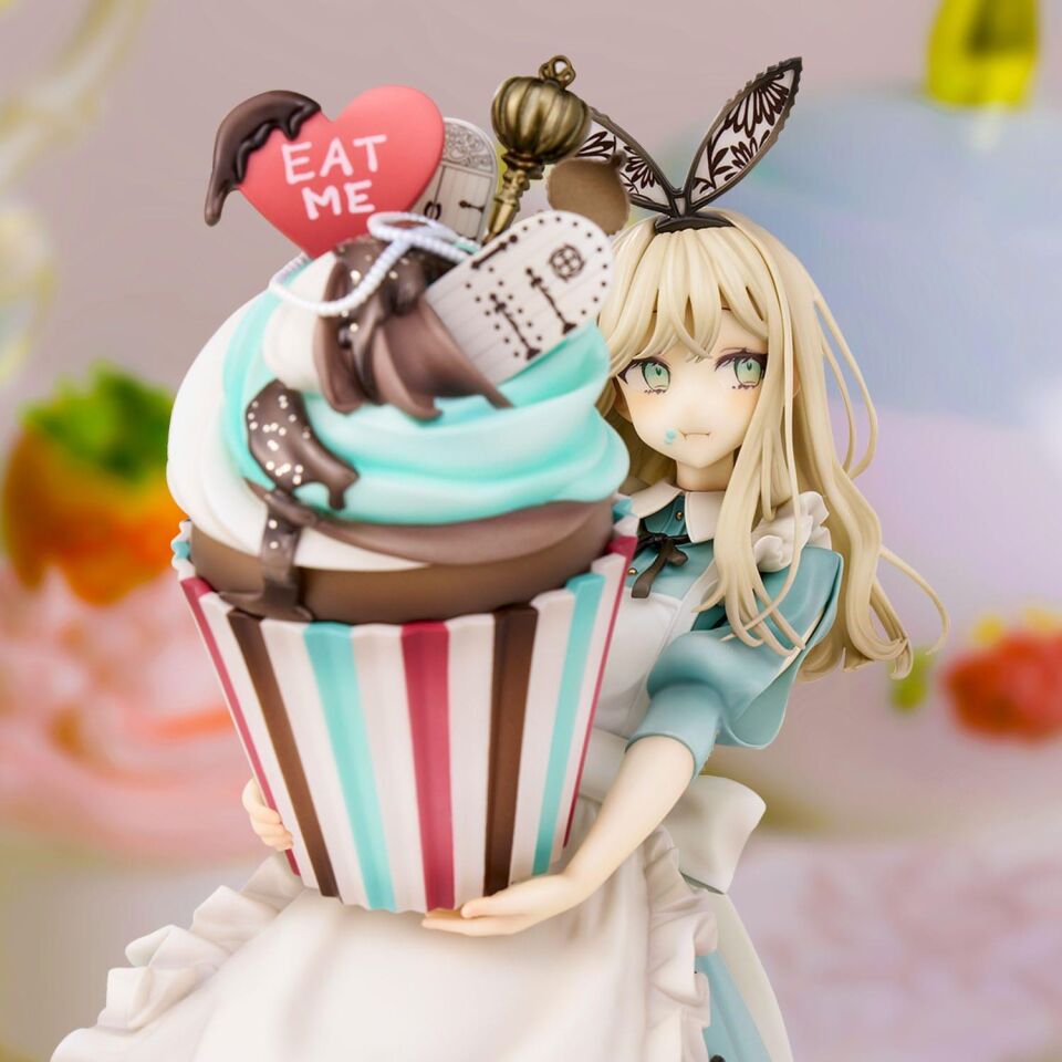 Akakura illustration / Alice in Wonderland by Momoco PVC Statue