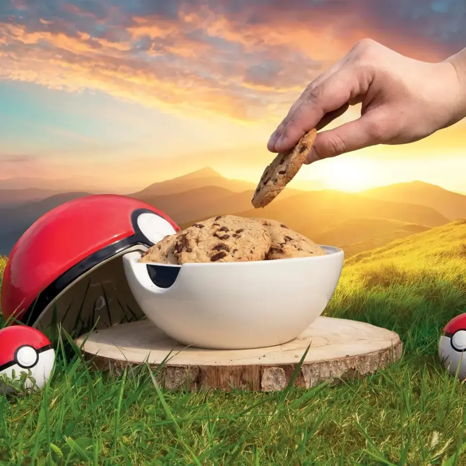 ABYSTYLE Pokemon Pokeball Ceramic Cookie Jar